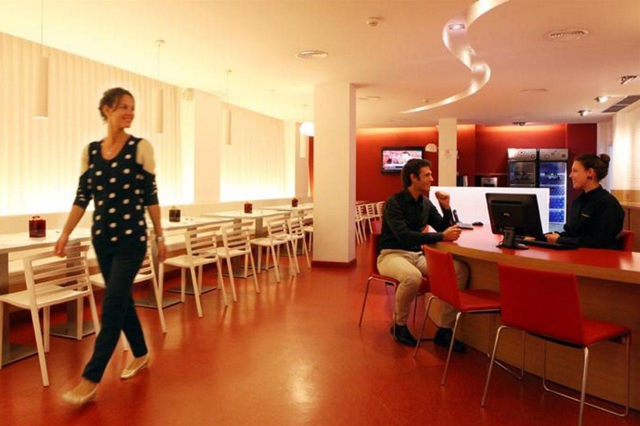 Ciutat Vella Hotell Barcelona Exteriör bild