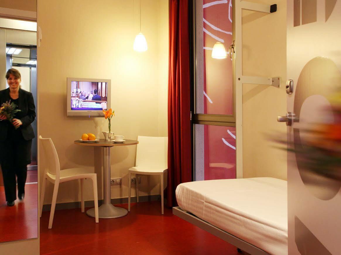 Ciutat Vella Hotell Barcelona Exteriör bild